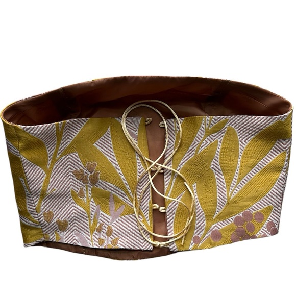 ⭐️2 for $140⭐️ Golden Crop Top - free size Corset - Picture 3 of 3